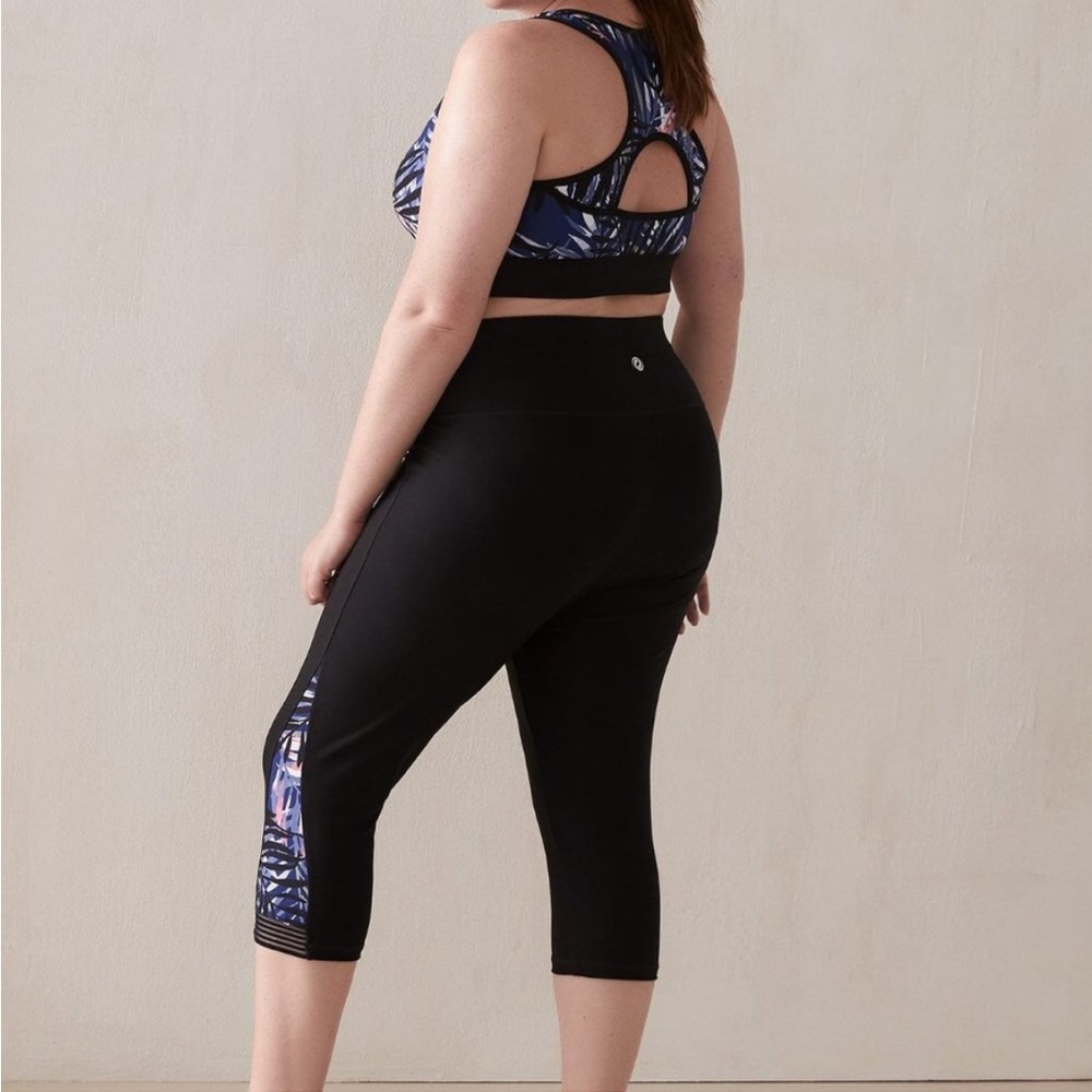 Plus Size Capri Legging with Mesh and Print - 4X
